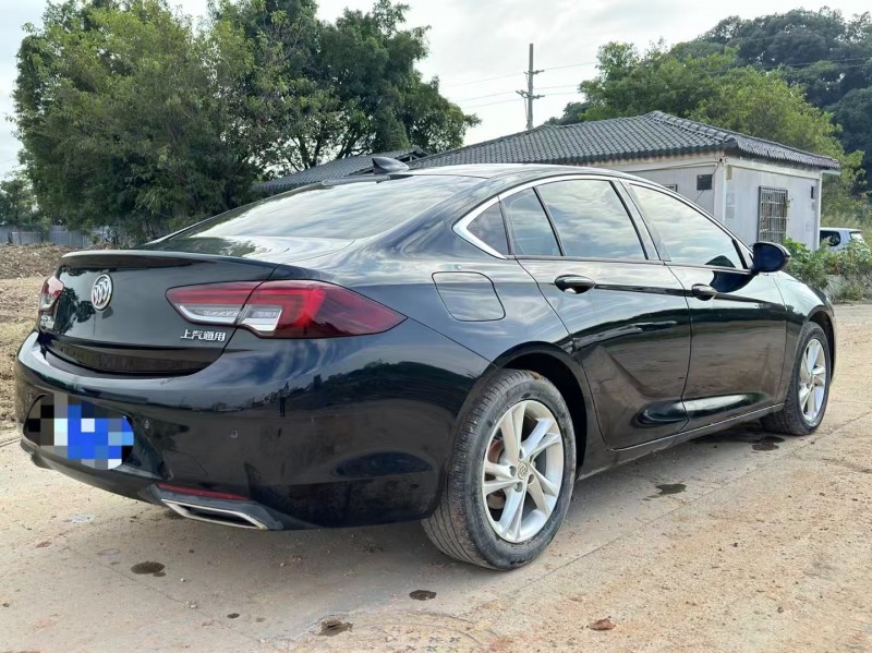 广州21年别克君威5