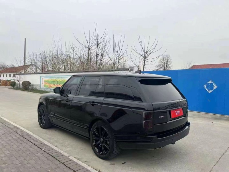 济宁22年路虎揽胜行政3