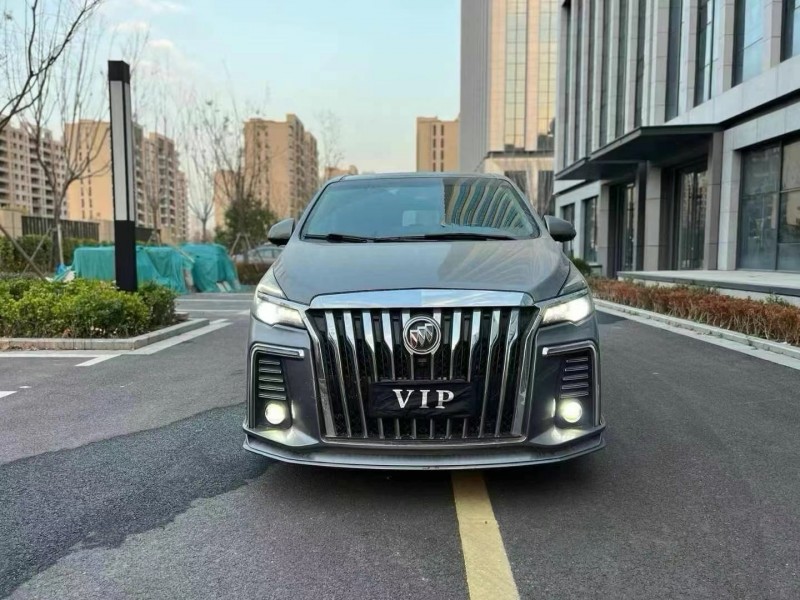 青岛20年别克GL81