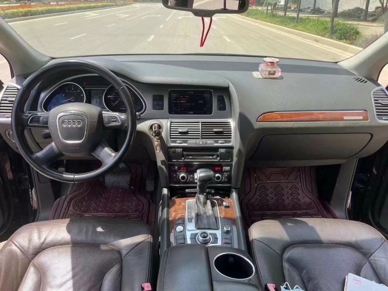 枣庄11年奥迪Q74