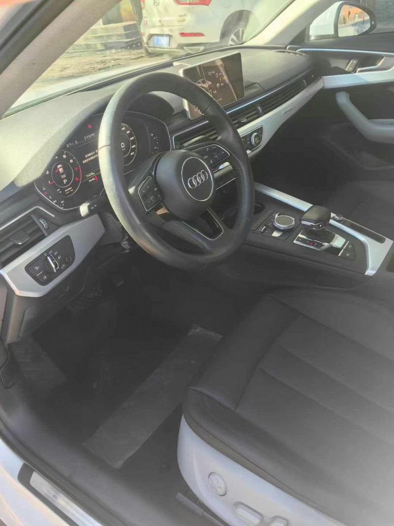 保定17年奥迪A4L4