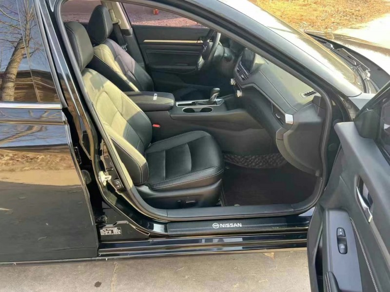 保定20年日产天籁6