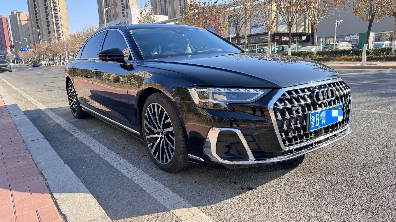 青岛23年奥迪A8L9