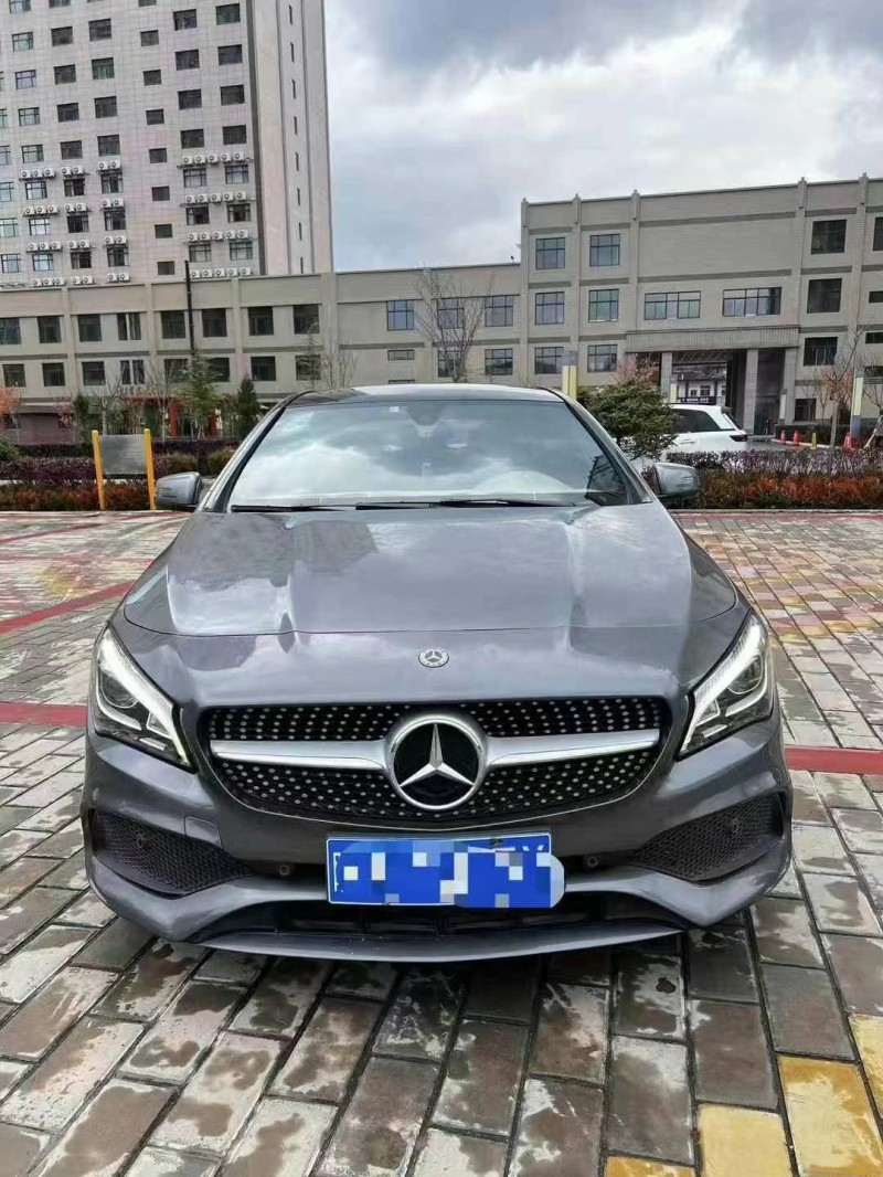 盐城17年奔驰CLA1