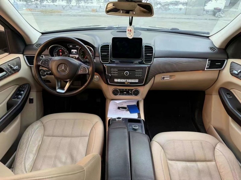 保定17年奔驰GLE9