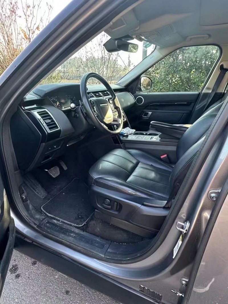 济宁20年路虎发现8