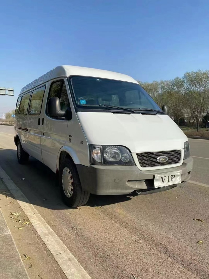 济宁16年福特全顺2