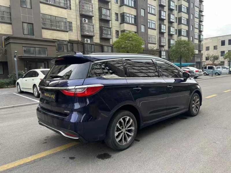 徐州19年比亚迪宋8