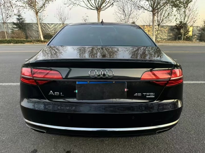 枣庄17年奥迪A8L9