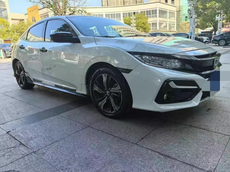 济宁21年本田思域3