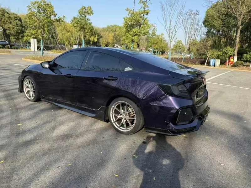 济宁19年本田思域4