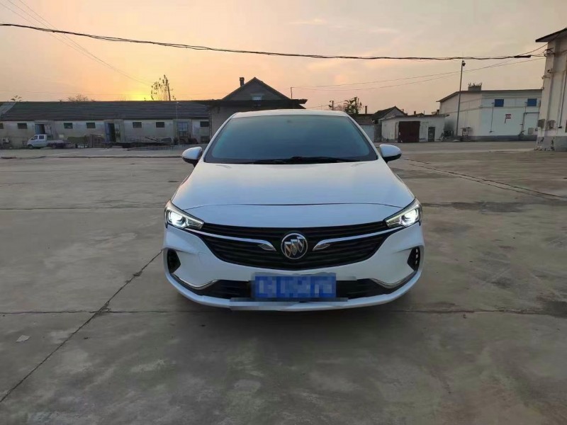 济宁21年别克威朗1