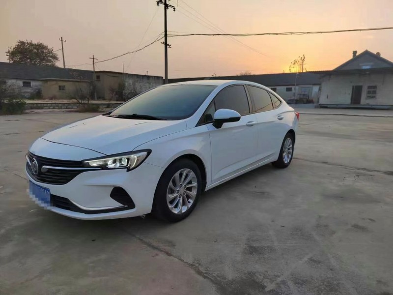 济宁21年别克威朗2