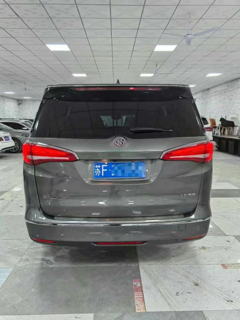 保定18年别克GL89