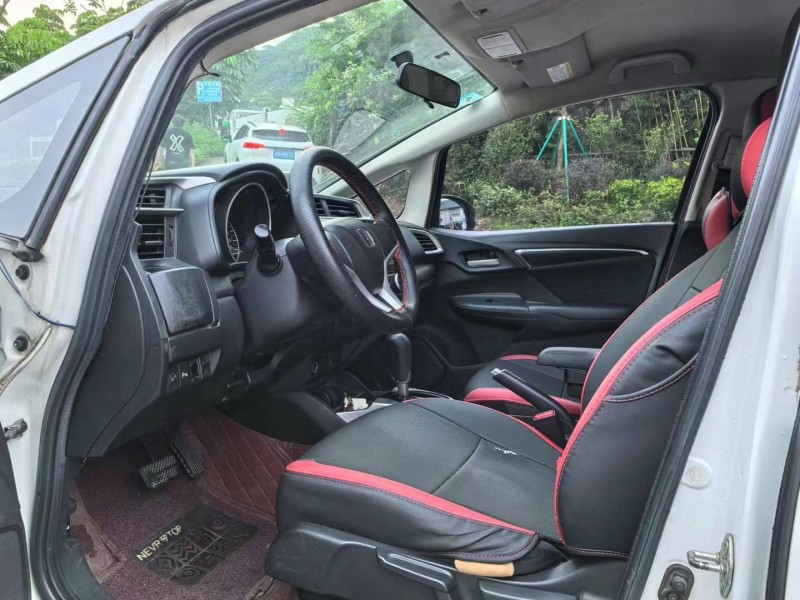 广州15年本田飞度9