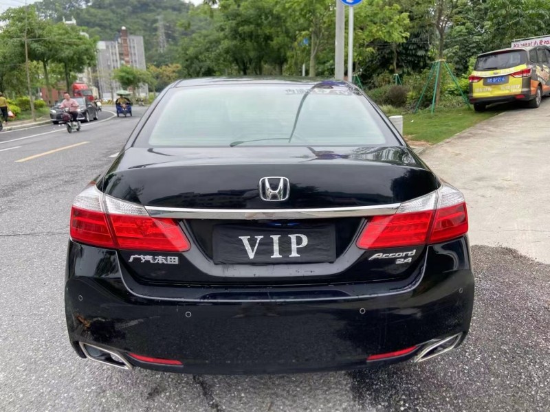 广州15年本田雅阁4