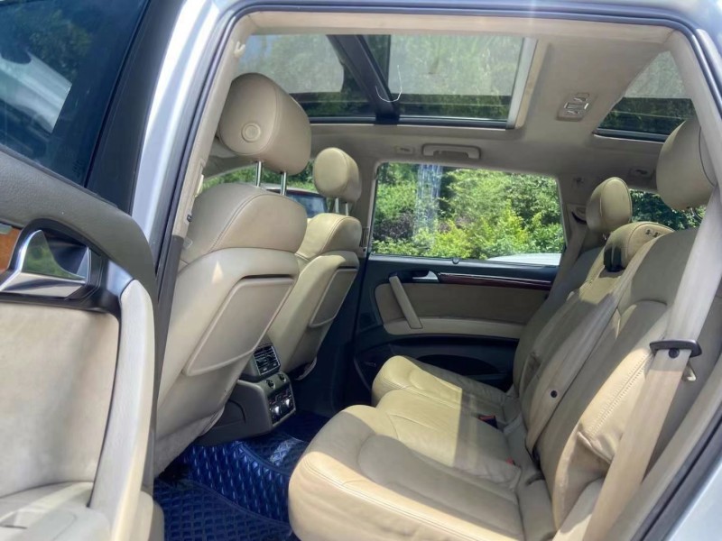 广州09年奥迪Q77