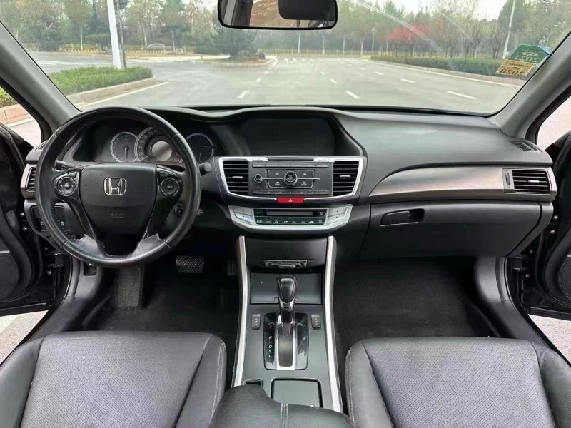 枣庄14年本田雅阁6