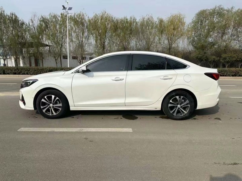 枣庄22年长安汽车逸动7