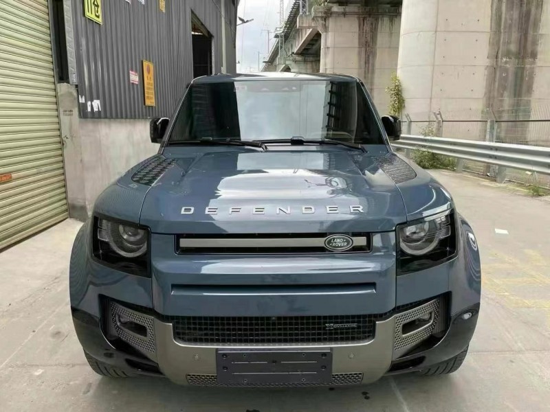 佛山23年路虎卫士1