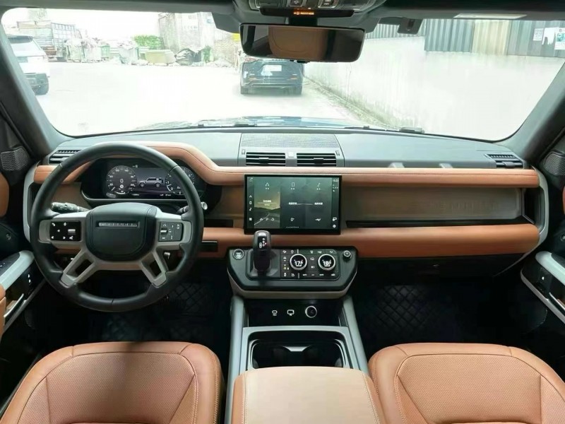 佛山23年路虎卫士6