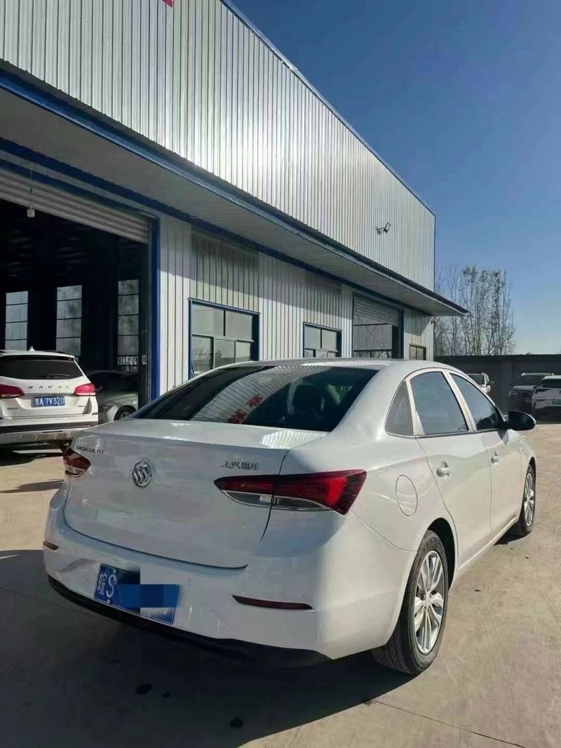 菏泽21年别克英朗7