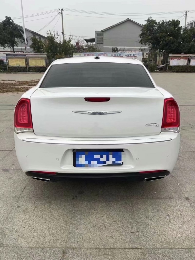 菏泽16年克莱斯勒300C2