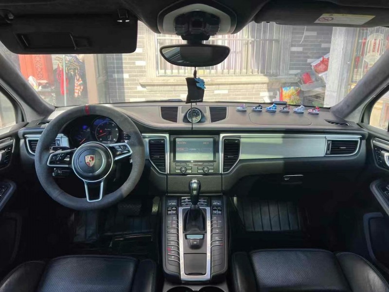 盐城14年保时捷Macan9
