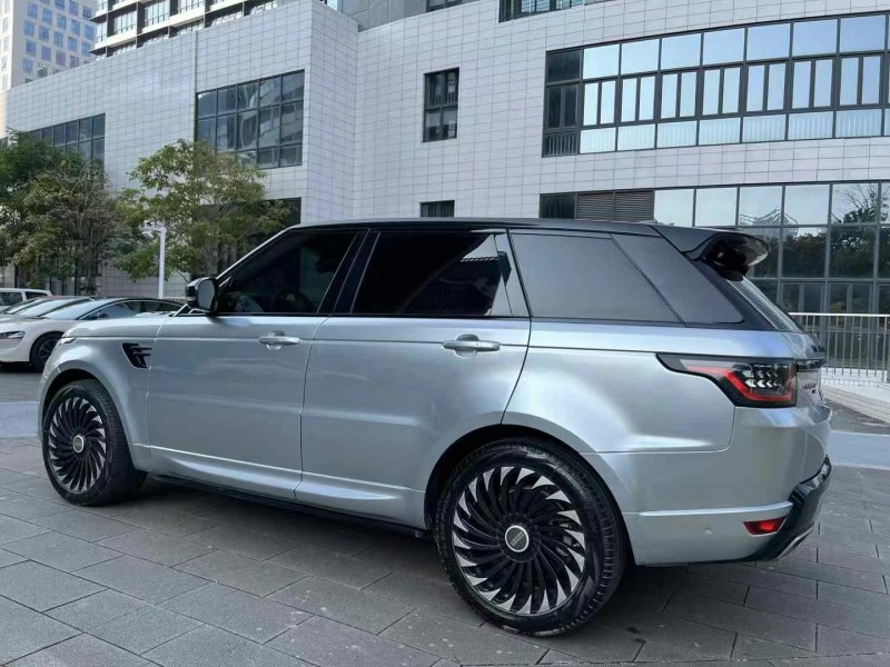 佛山21年路虎揽胜运动3