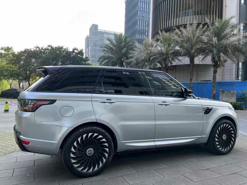 佛山21年路虎揽胜运动8