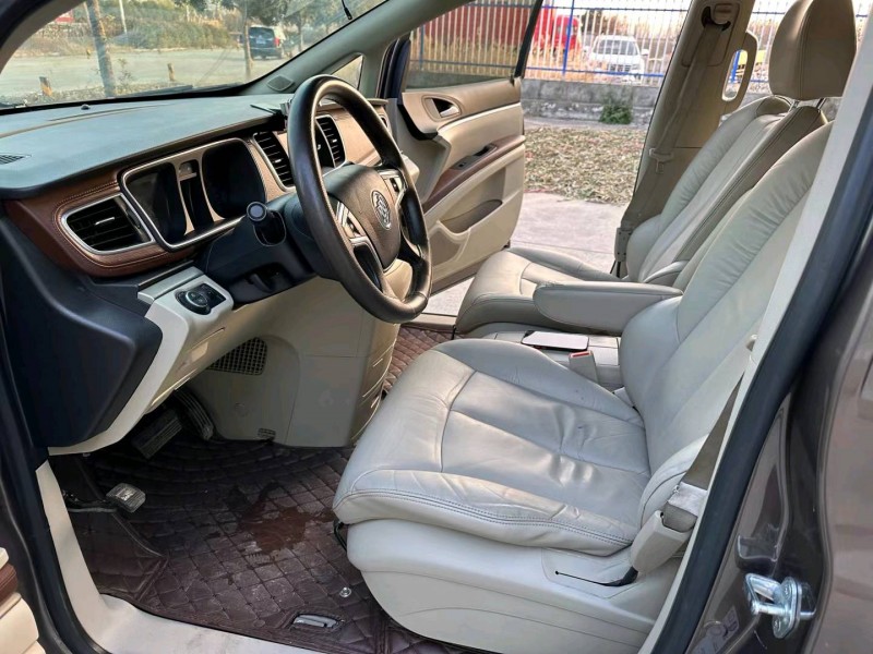 徐州16年别克GL87