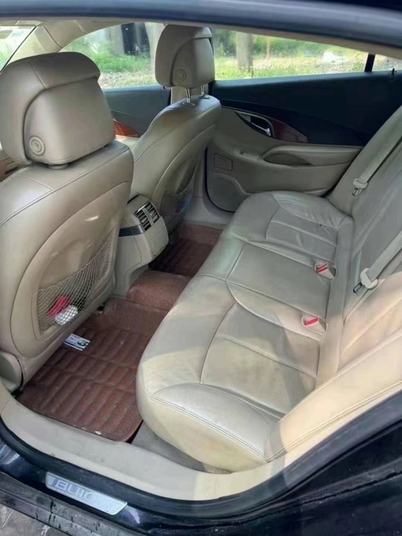 菏泽12年别克君越6