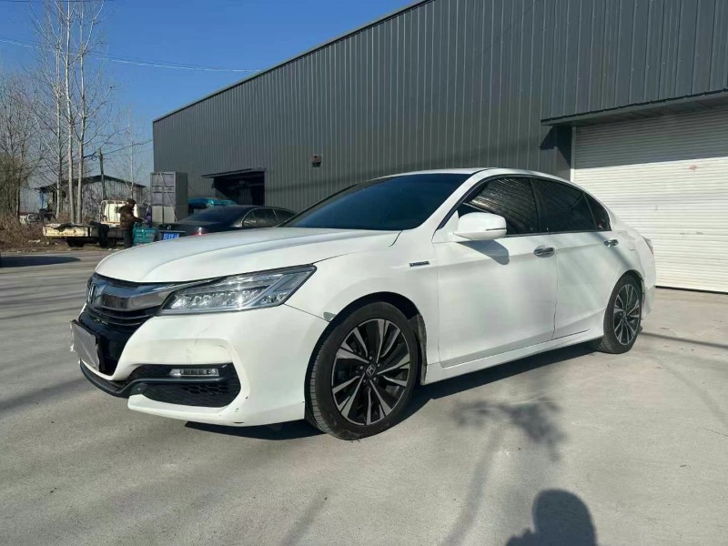 徐州17年本田雅阁3