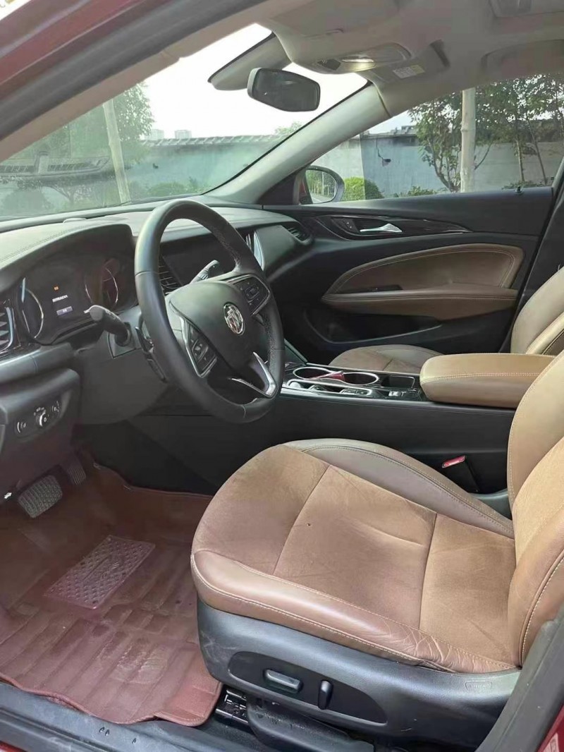 徐州22年别克君威5