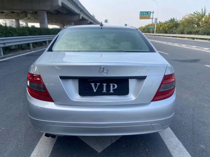 广州11年奔驰C5