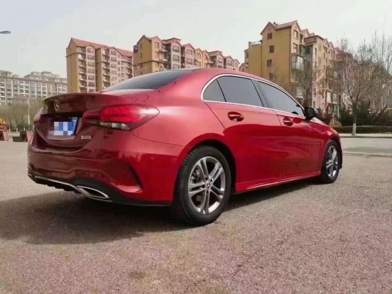青岛21年奔驰A6