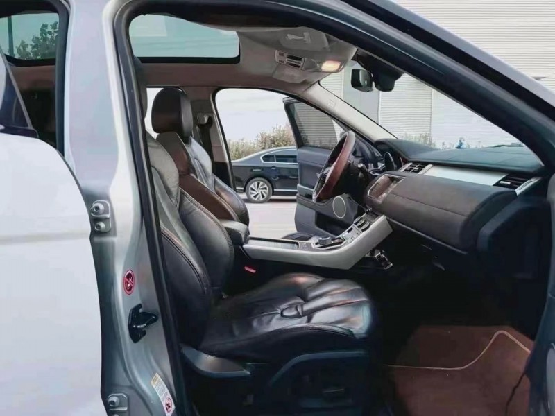 济宁13年路虎极光4