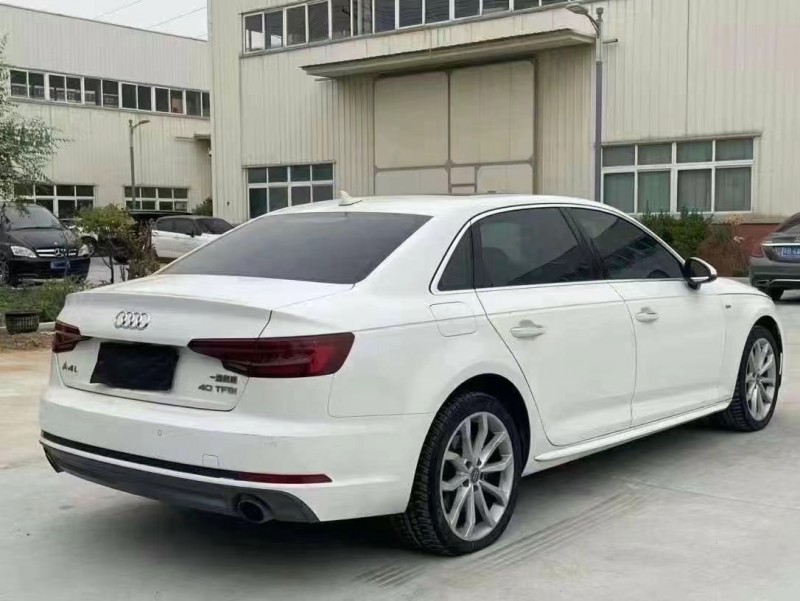 济宁18年奥迪A4L3