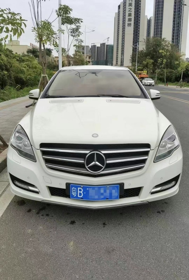广州13年奔驰R1