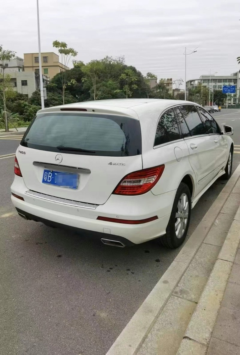 广州13年奔驰R6