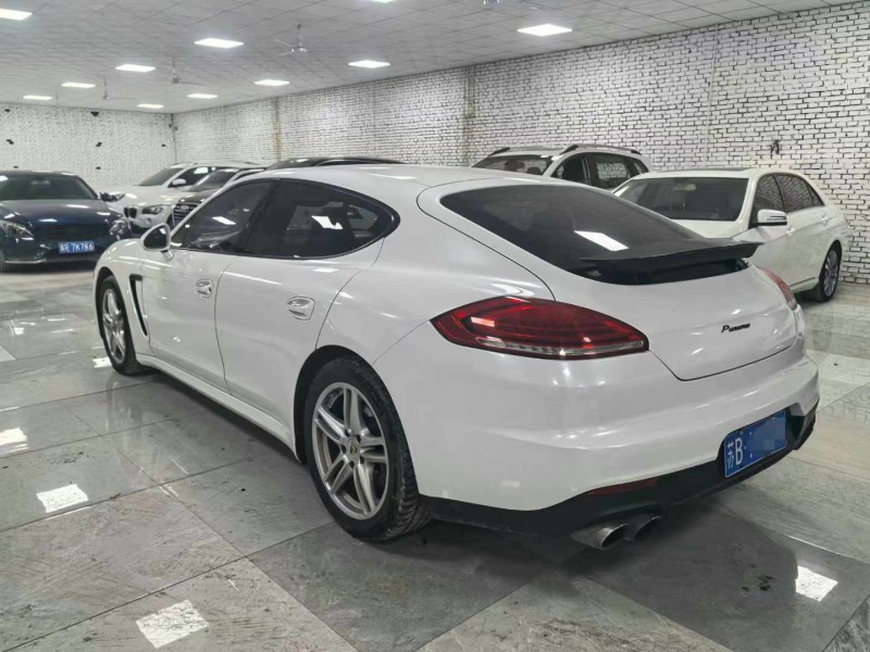 广州15年保时捷帕拉梅拉5