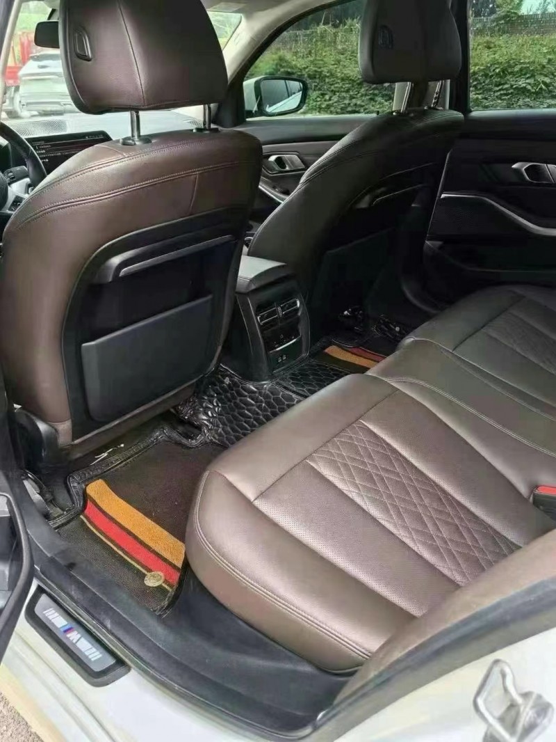 保定22年宝马3系5