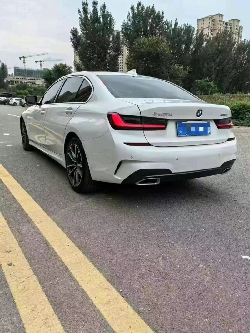 保定22年宝马3系7