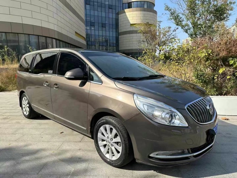 济宁15年别克GL82