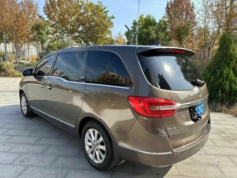 济宁15年别克GL86