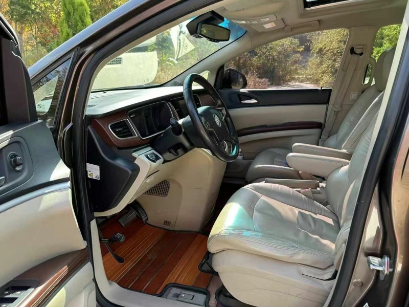 济宁15年别克GL89