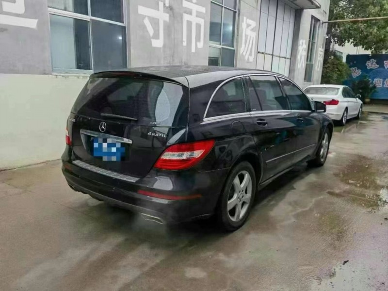 济宁14年奔驰R6