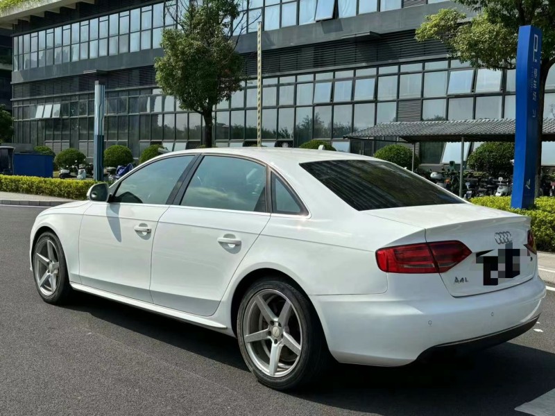 东莞12年奥迪A4L7