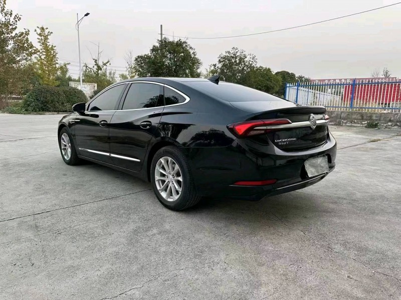 徐州23年别克君越8