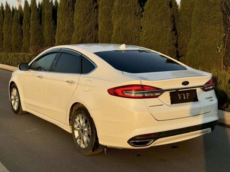 济宁17年福特蒙迪欧7